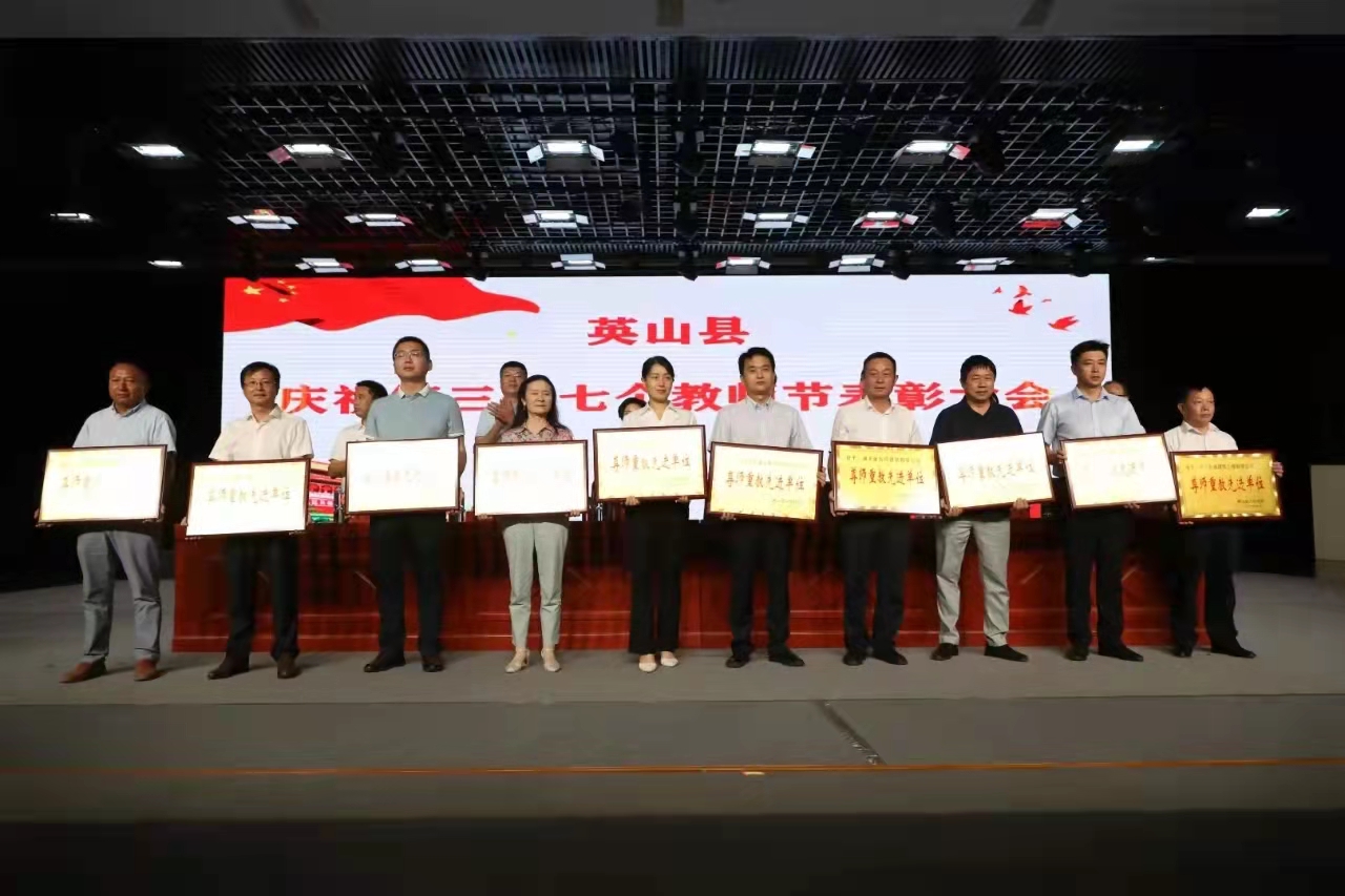 1631322035375872.jpg ef39e4cf1ec1d02b506457f58e0159e.jpg